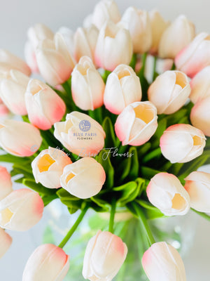 X-Large 60 Light Pink Tulips | Modern Faux Floral Arrangement | Real Touch Artificial Faux Forever Flowers in Glass Vase, Faux Flowers, Vase