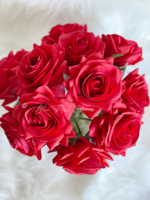 Red Real Touch Roses Arrangement, Artificial Faux Centerpiece, Natural Touch Flowers in Glass Vase Home Decor, Floral Arrangement Blue Paris