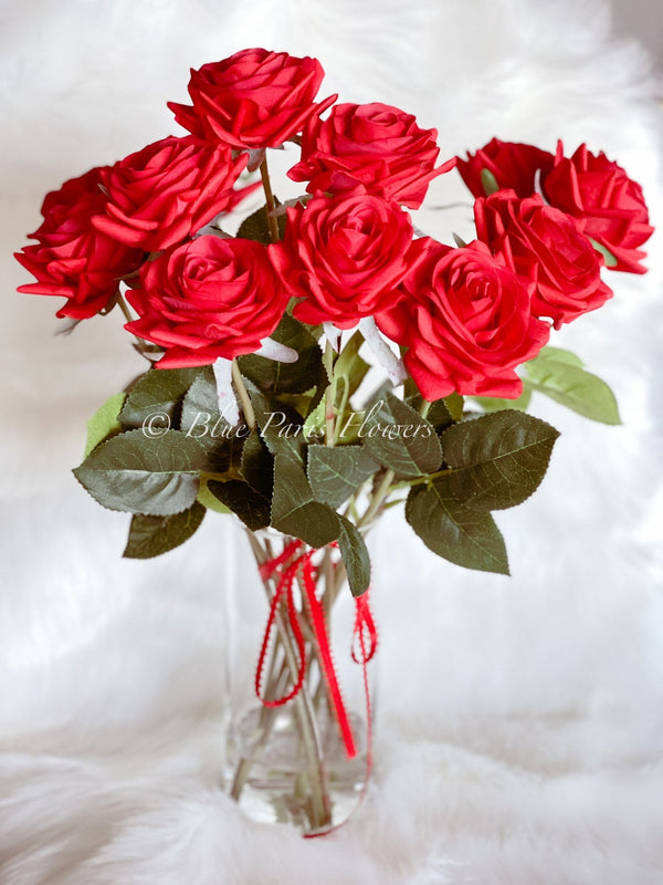 Red Real Touch Roses Arrangement, Artificial Faux Centerpiece, Silk Flowers in Glass Vase for Home Decor, Mother’s Day Gift