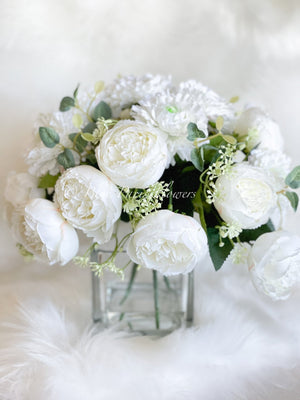 White Peony Ranunculus Floral Arrangement, Artificial Faux Centerpiece, Silk Flowers French Country Decor, Floral Arrangement, Flower Gift