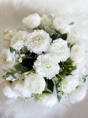 White Peony Ranunculus Floral Arrangement, Artificial Faux Centerpiece, Silk Flowers French Country Decor, Floral Arrangement, Flower Gift