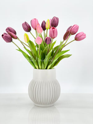 Real Touch Tulips in Glass Vase, Home Decor Faux Flower Arrangement, French Country Style, Floral Arrangement, Home Decor